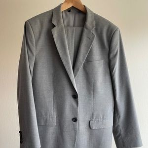 Men's Banana Republic Grey Suit 42R/35x30